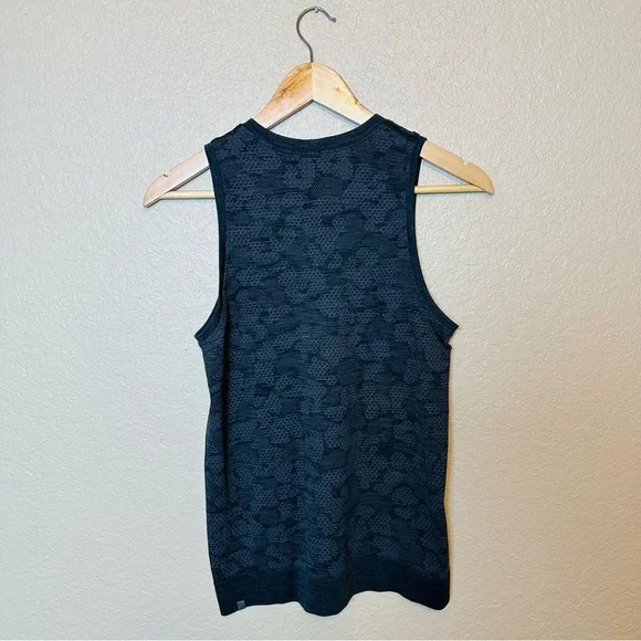 Lululemon Swiftly Breathe Muscle Tank Top Size 4 - Picture 3 of 5